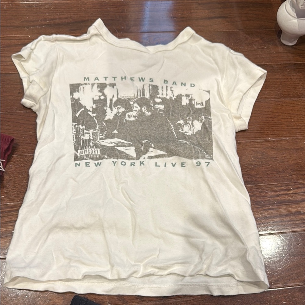 Vintage Graphic Tee with Band Print brandy